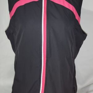 Saucony Women's Black and Pink Vest